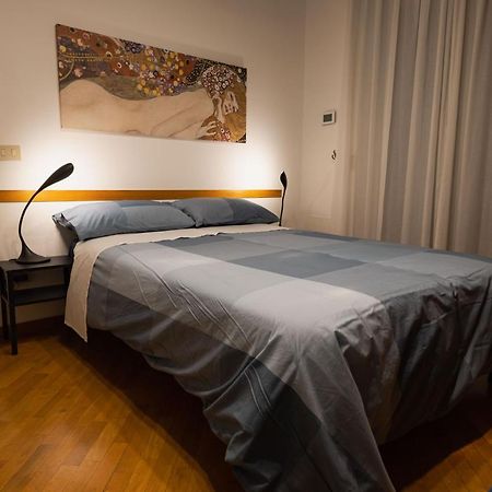Villa Bob'S Fleming House à Rome Extérieur photo